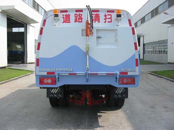 福龙马牌FLM5070TSLEV纯电动扫路车公告图片