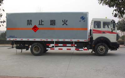 红宇牌HYJ5162XQYA爆破器材运输车公告图片