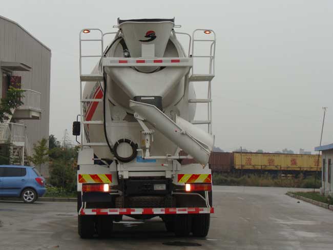 陕汽牌SX5256GJBDT404混凝土搅拌运输车公告图片