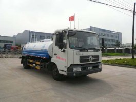 洒水车