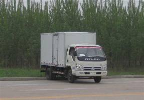 福田牌BJ5046XXY-S7厢式运输车