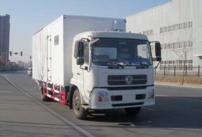 净水车