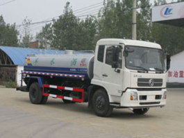 洒水车