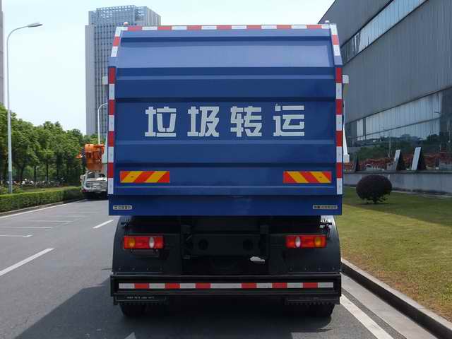 中联牌ZLJ5162ZLJLE4自卸式垃圾车公告图片