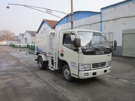 自装卸式垃圾车