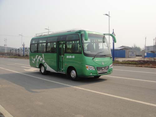 三一6.6米13-23座轻型客车(HQC6660GLK)