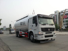 低密度粉粒物料运输车