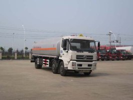 易燃液体罐式运输车