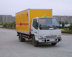 爆破器材运输车