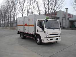 爆破器材运输车