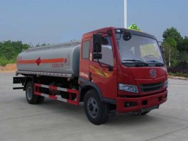 运油车