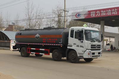 CLW5253GFWD4型腐蚀性物品罐式运输车图片