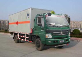 爆破器材运输车