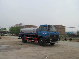 洒水车