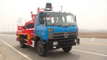 沈城牌SYG5110TZJ8钻机车