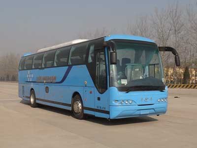 青年12米27-47座豪华旅游客车(JNP6122M-3)