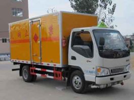 爆破器材运输车