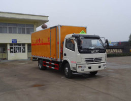 爆破器材运输车