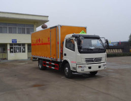 爆破器材运输车