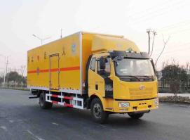 爆破器材运输车