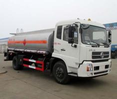 运油车
