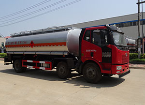 特运牌DTA5251GRYC4P62易燃液体罐式运输车