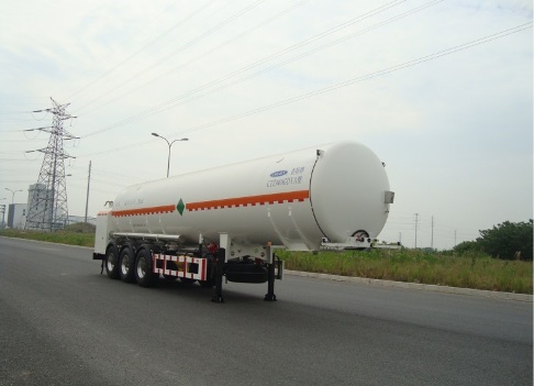 查特12.1米29.4吨3轴低温液体运输半挂车(CTZ9408GDYA)