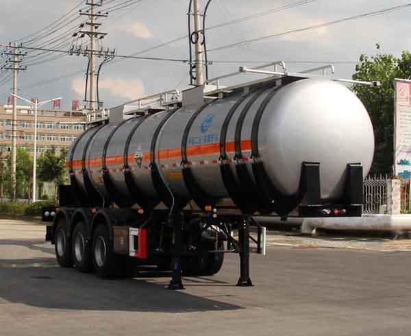 开乐10.5米29.8吨3轴腐蚀性物品罐式运输半挂车(AKL9408GFW)