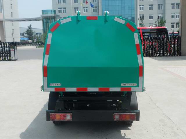 中联牌ZLJ5021ZZZBEV纯电动自装卸式垃圾车公告图片