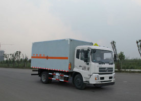 爆破器材运输车