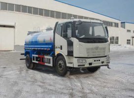 洒水车