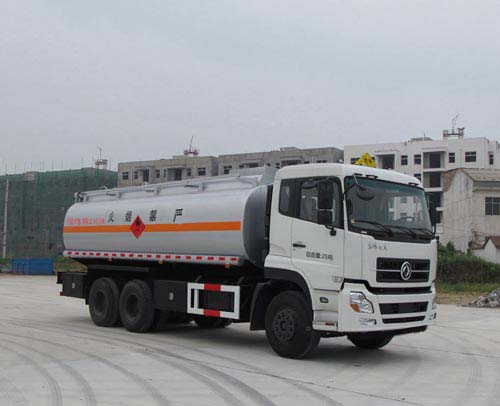 ALA5250GRYDFL4 久龙牌易燃液体罐式运输车图片