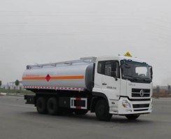 易燃液体罐式运输车
