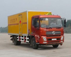 爆破器材运输车