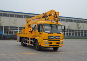 高空作业车