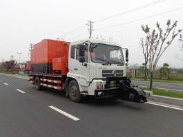 路面养护车