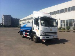 绿化喷洒车