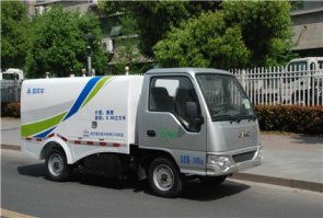 纯电动吸粪车