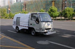 纯电动路面养护车