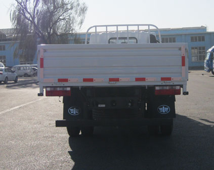 CA1103P40K2L4E4A85 解放5.4米国四平头柴油载货汽车图片
