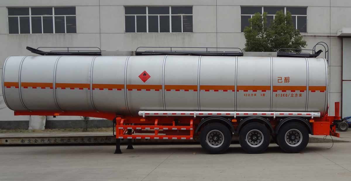 兴扬XYZ9406GRY易燃液体罐式运输半挂车公告图片