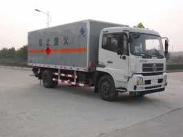 爆破器材运输车