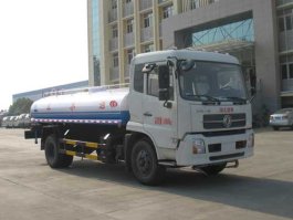 洒水车