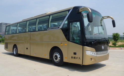 金旅10.5米24-47座客车(XML6103J58)