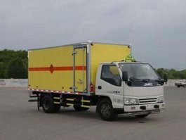 爆破器材运输车