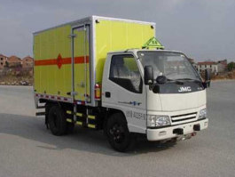 爆破器材运输车