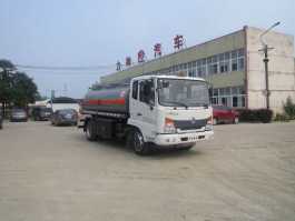 运油车
