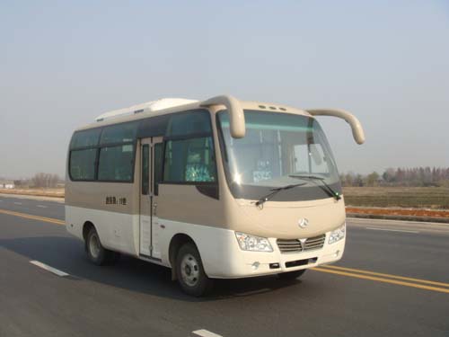 晶马6米10-19座客车(JMV6609CF)