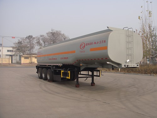 福玺12米30.9吨3轴易燃液体罐式运输半挂车(XCF9400GRYD)