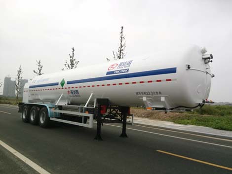 圣达因12米28.3吨3轴低温液体运输半挂车(SDY9403GDYR)